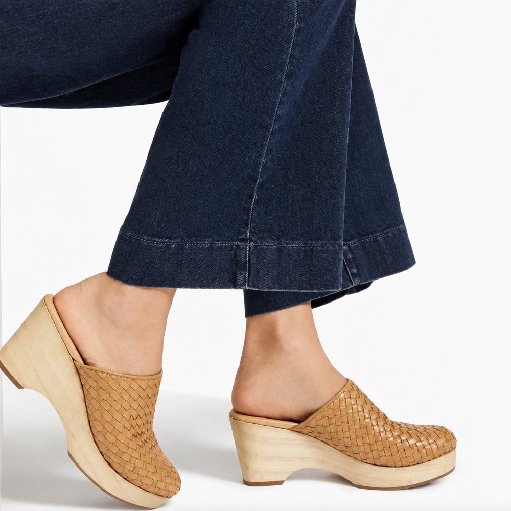 Everlane The Clog Tan Woven Leather Mules Size 10.5. Retail $165